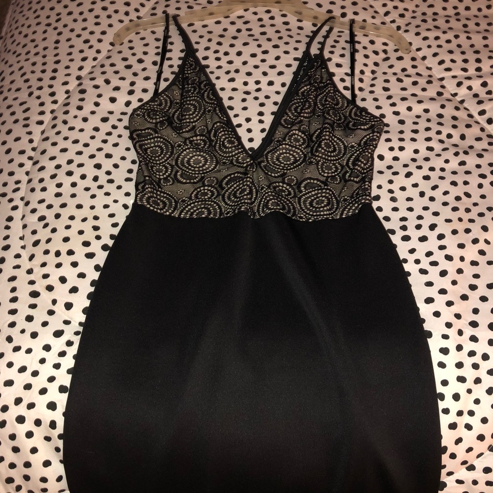 Nude and Black cocktail dress 👗 Worn once